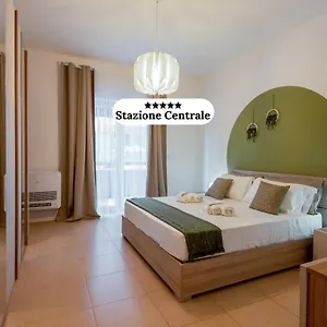 Apartment Puglia5stars Stazione Urban, Bari
